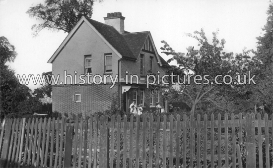 Jackmans Cottage, Bowers Gifford, Essex. c.1915